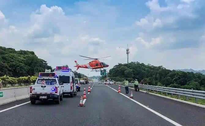 开平区高速公路汽车救援案例